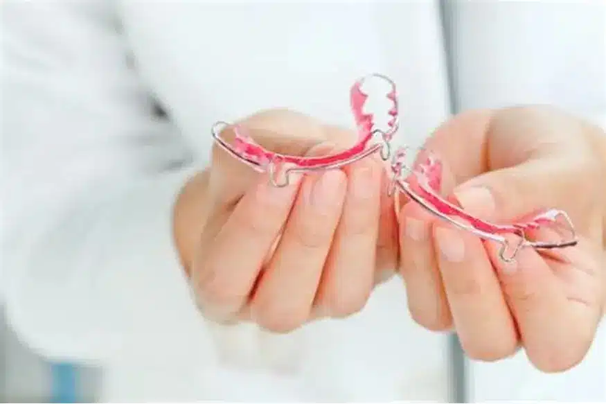 how long do expanders stay in